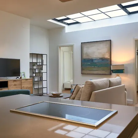 Jose Velilla Apartment